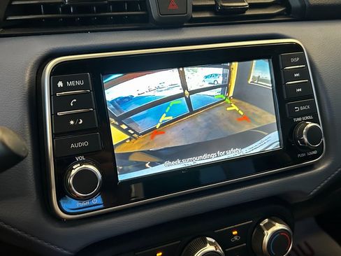 Used 2023 Nissan Versa SV image 13