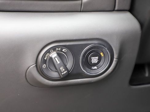 Used 2019 Maserati Levante Trofeo image 50