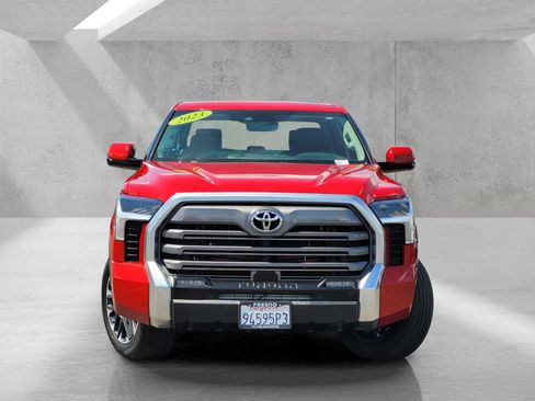 Used 2023 Toyota Tundra Limited w/ Power Package RWD image 2