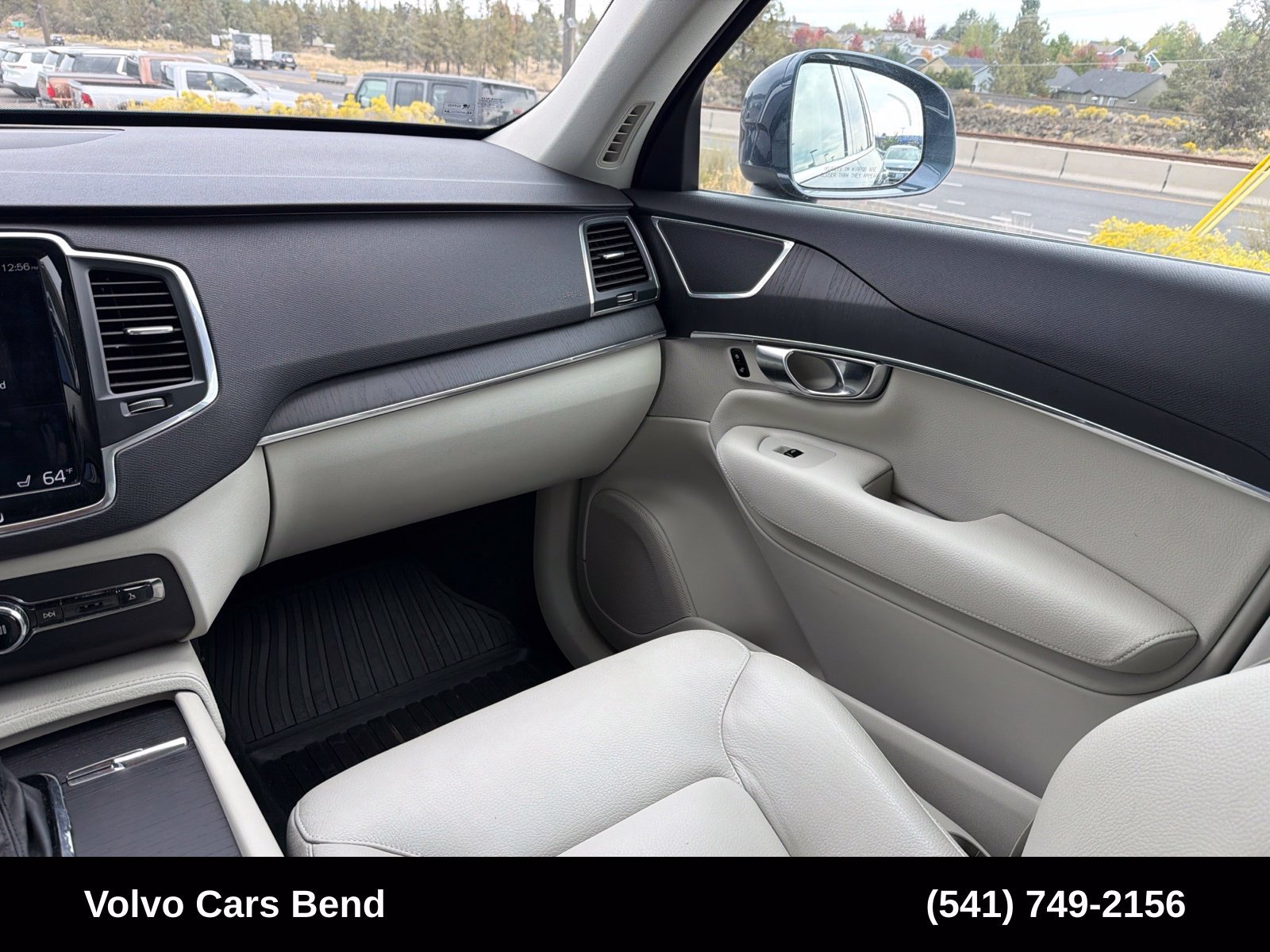Used 2020 Volvo XC90 T6 Momentum w/ Protection Package Premier AWD/4WD image 13