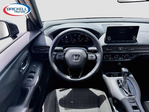 Certified 2023 Honda HR-V Sport image 18