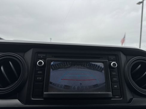 Used 2019 Toyota Tacoma SR w/ SR Convenience Package image 22