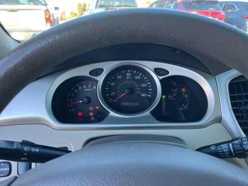 Used 2006 Toyota Highlander V6 image 17