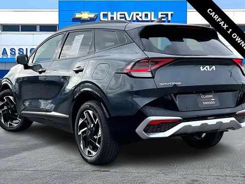 Used 2025 Kia Sportage SX image 4