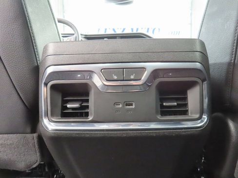 Used 2025 GMC Sierra 1500 Denali AWD/4WD image 11