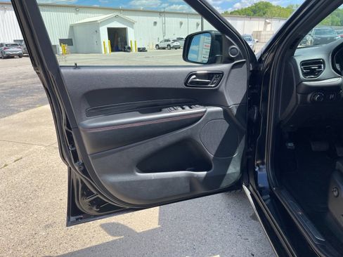 Used 2025 Dodge Durango GT AWD/4WD image 11