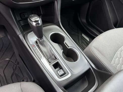 Certified 2018 Chevrolet Equinox LT FWD image 18