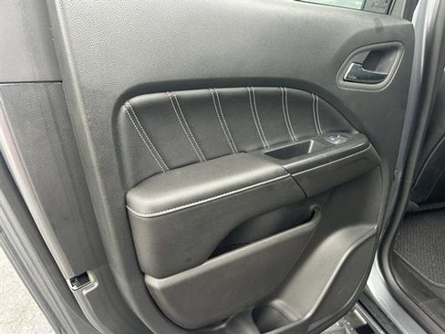 Used 2022 GMC Canyon Denali image 26