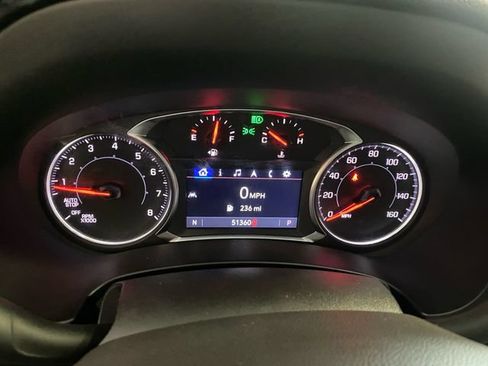 Used 2024 GMC Terrain SLT AWD/4WD image 14