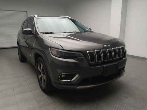 Used 2019 Jeep Cherokee Limited image 13