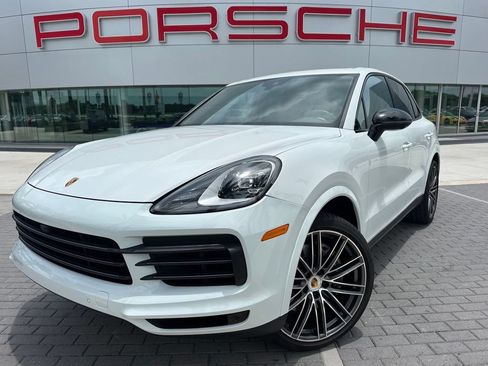 Certified 2023 Porsche Cayenne AWD/4WD image 1