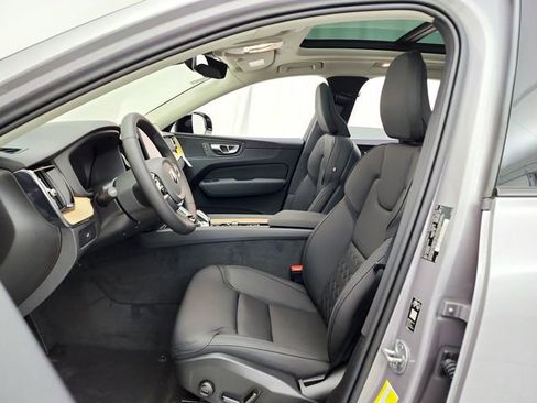 New 2026 Volvo XC60 B5 Plus w/ Protection Package Premier AWD/4WD image 21