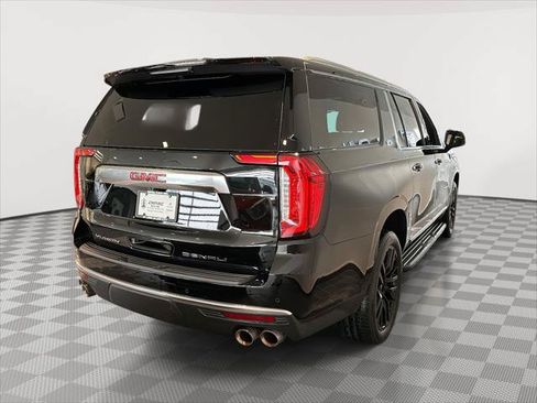 Used 2023 GMC Yukon XL Denali AWD/4WD image 3