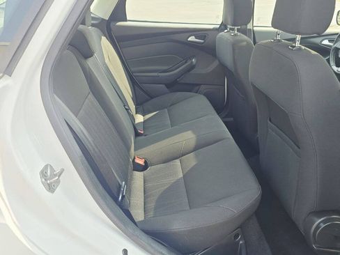 Used 2015 Ford Focus SE w/ SE Sport Package FWD image 15