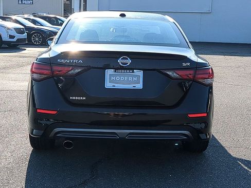 Used 2023 Nissan Sentra SR w/ Electronics Package FWD image 5