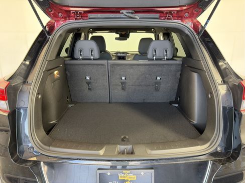 Used 2023 Chevrolet TrailBlazer RS FWD image 14