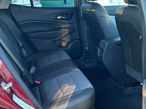 Used 2024 Chevrolet Trax LT image 12