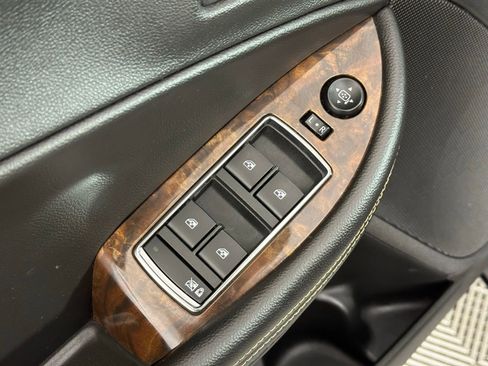 Used 2015 Chevrolet Impala LT image 31