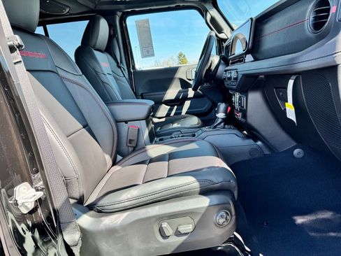 New 2026 Jeep Wrangler Unlimited Rubicon AWD/4WD image 10