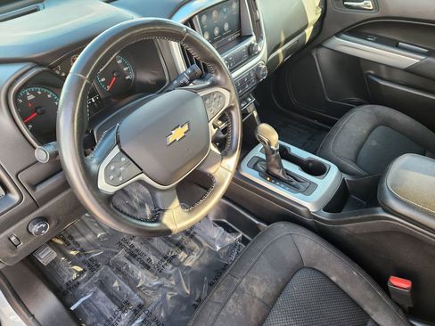 Used 2022 Chevrolet Colorado LT w/ Fleet Safety Package image 25