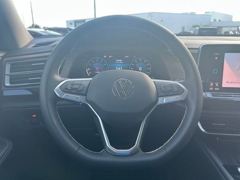 New 2026 Volkswagen Atlas SE FWD image 19