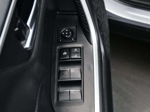 Used 2024 Toyota RAV4 XLE FWD image 10