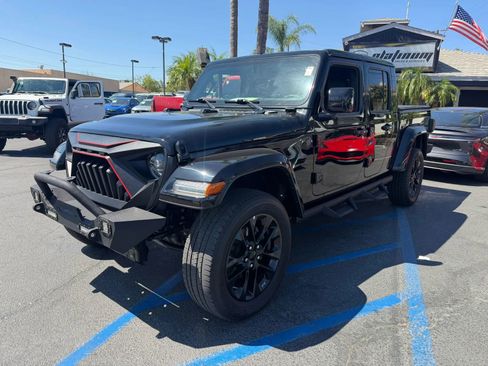 Used 2023 Jeep Gladiator Overland AWD/4WD image 3