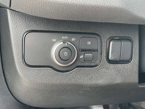 Used 2024 Mercedes-Benz Sprinter 2500 image 30
