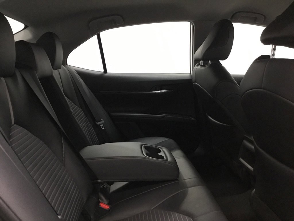 Used 2024 Toyota Camry SE FWD image 16