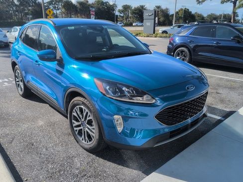 Used 2020 Ford Escape SEL image 3