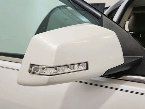 Used 2016 GMC Acadia SLT image 18