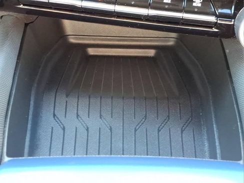 Used 2024 Chevrolet Equinox EV LT FWD image 21