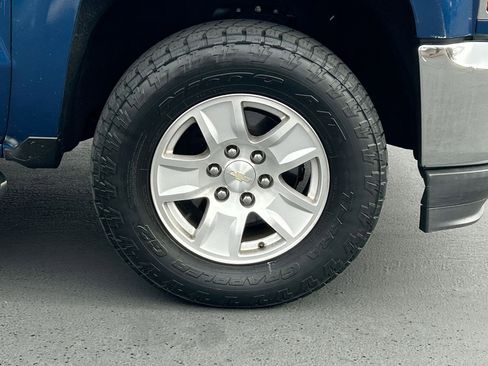 Used 2017 Chevrolet Silverado 1500 LT w/ All Star Edition image 30