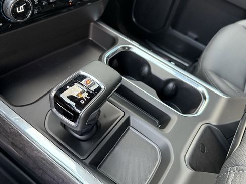 New 2026 Chevrolet Silverado 1500 LTZ w/ Z71 Off-Road Package image 25