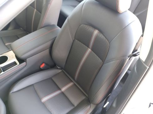 New 2025 Nissan Altima 2.5 SR image 9