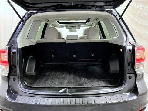 Used 2017 Subaru Forester 2.5i Premium image 9