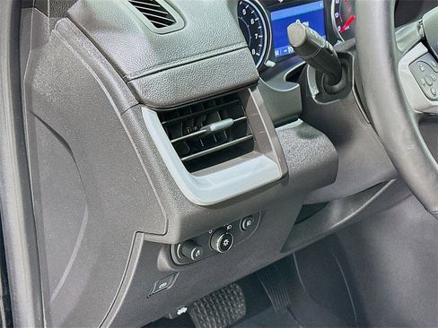 Used 2023 GMC Terrain SLT image 10