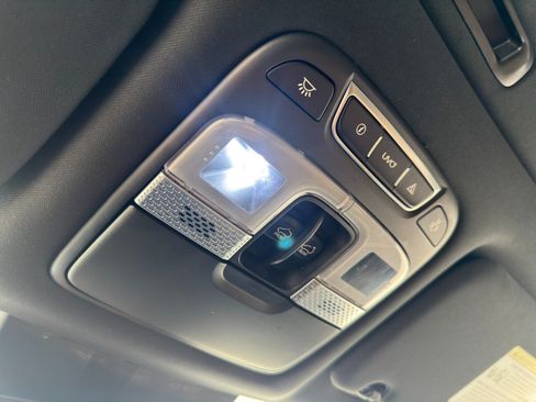 Used 2020 Kia Telluride SX w/ Towing Package FWD image 34