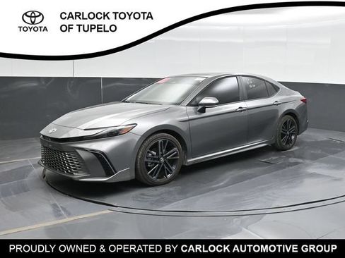 Used 2026 Toyota Camry XSE FWD image 9