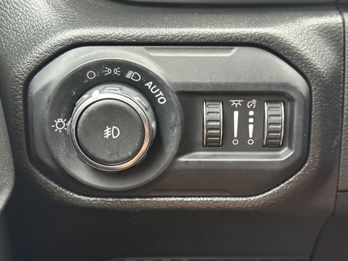 Used 2022 Jeep Wrangler Unlimited Sport AWD/4WD image 15