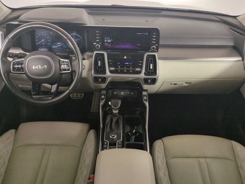 Used 2022 Kia Sorento SX image 19