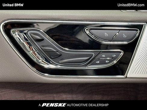 Used 2024 Lincoln Navigator L Reserve AWD/4WD image 4