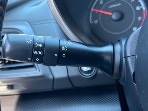 Used 2019 Subaru Crosstrek 2.0i Premium image 26