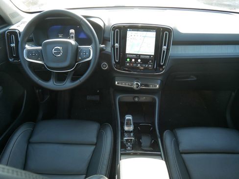 New 2026 Volvo XC40 B5 Ultra w/ Climate Package image 7