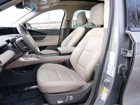 Used 2024 Lincoln Nautilus Premier w/ Equipment Group 102A image 14