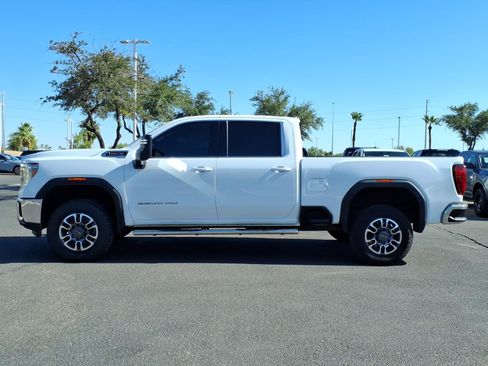 Used 2022 GMC Sierra 2500 SLE w/ SLE Value Package; RWD image 2