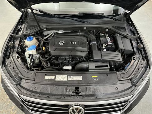 Used 2017 Volkswagen Passat 1.8T SE FWD image 21
