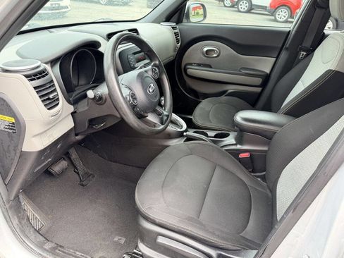 Used 2014 Kia Soul + w/ Eco Package FWD image 9