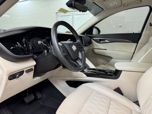 Used 2023 Buick Envision Avenir image 14