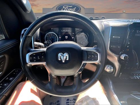 Used 2023 RAM 1500 Laramie AWD/4WD image 5